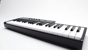 Best Left-Handed Piano Keyboard 2026