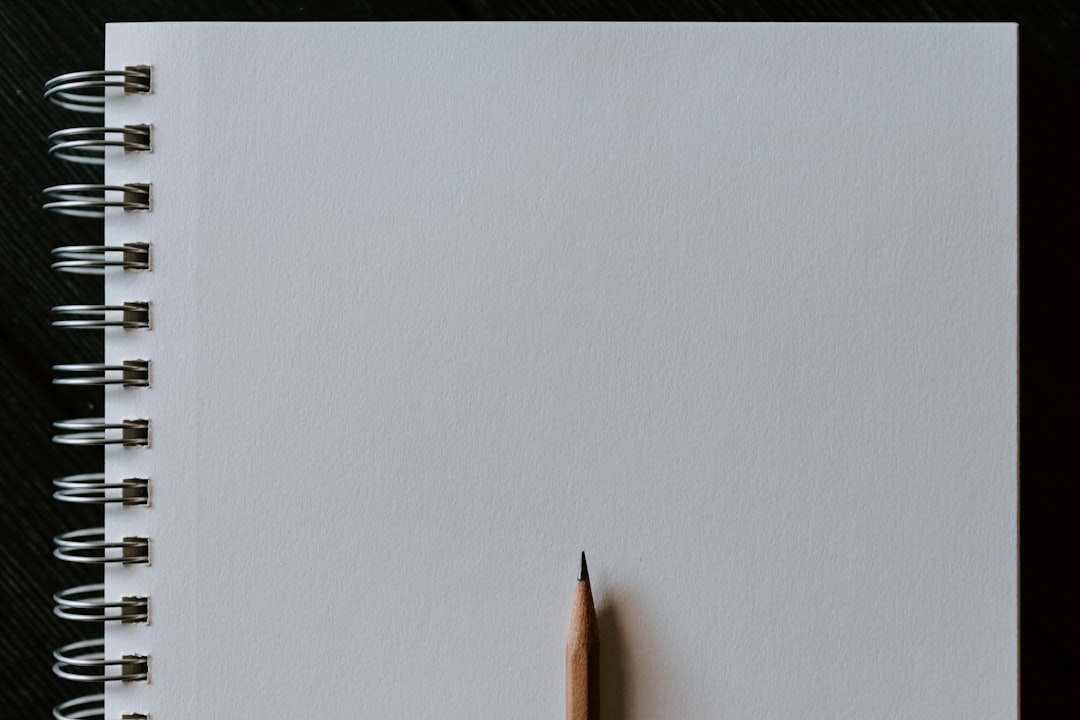 Left-Handed vs Right-Handed Scissors: The Real Difference