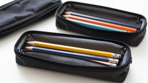 Best Pencil Cases for Left-Handed Students: 9 Picks Compared for Smudge-Free Setup